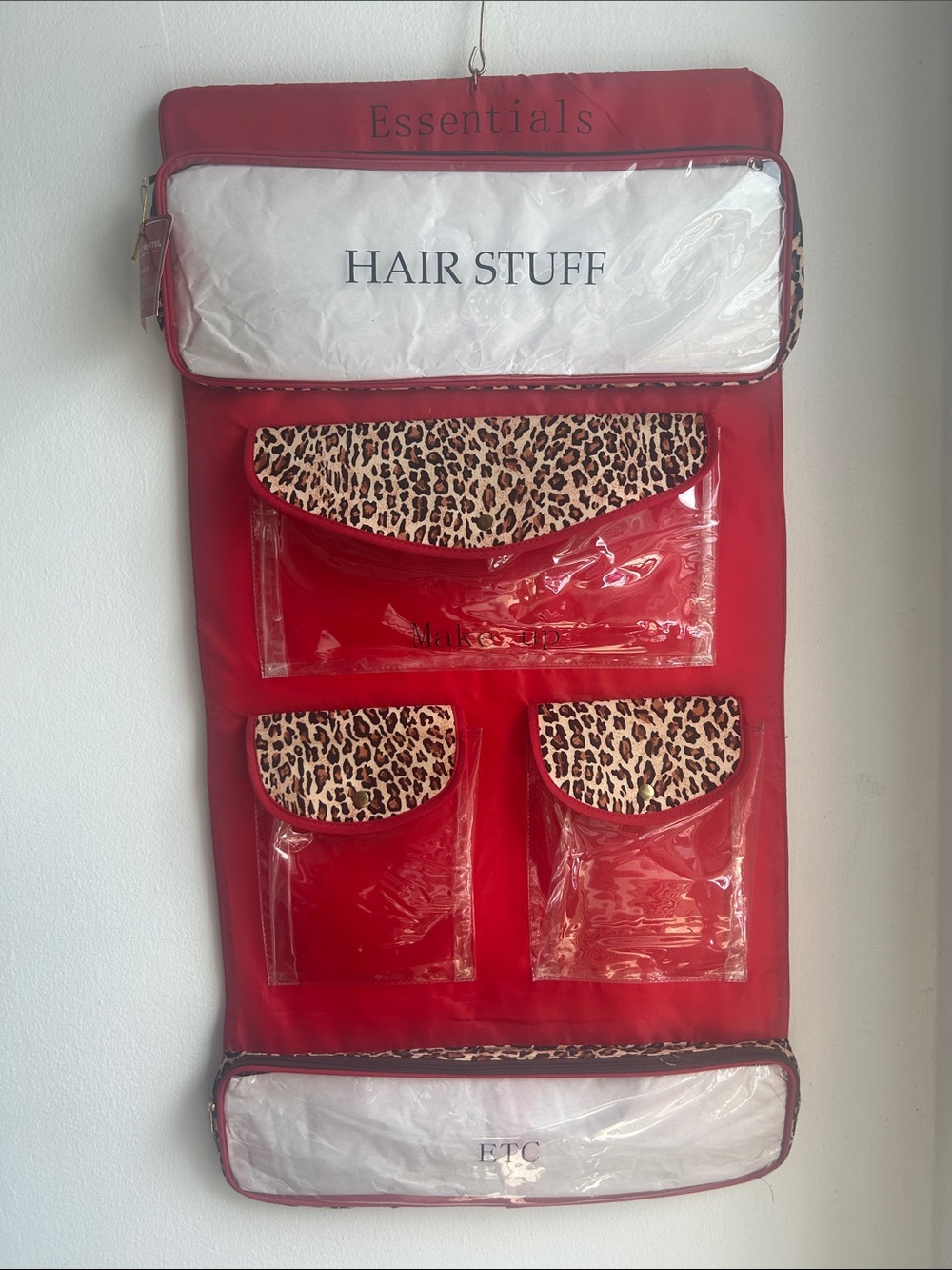 Raymond Waites NWT beauty organizer